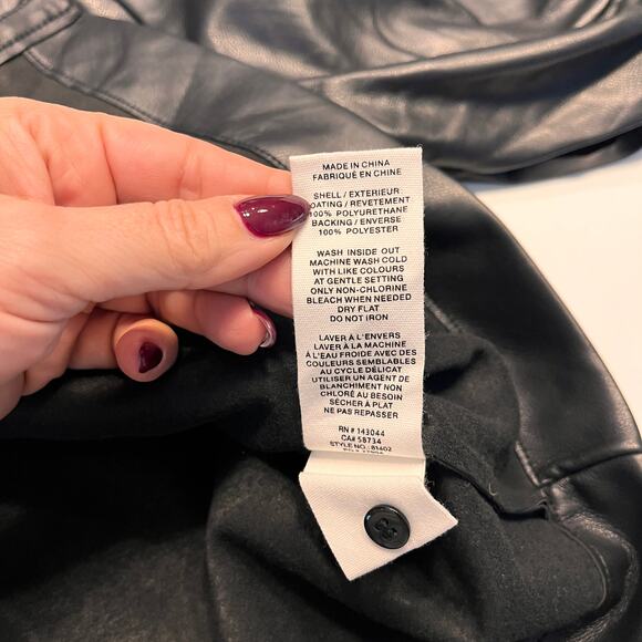 Avec Les Filles Black Faux Leather Short Sleeve Top Size Large - Picture 5 of 7